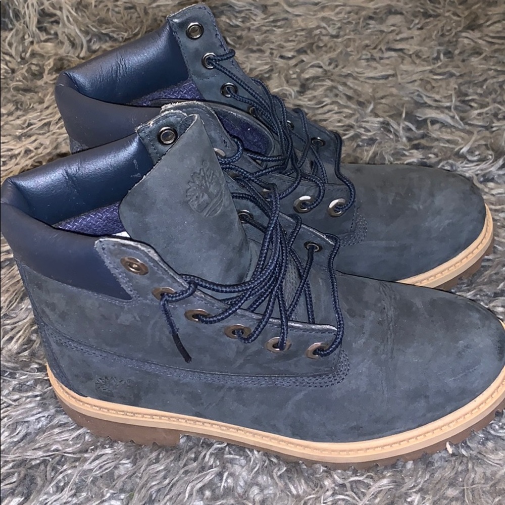 Suede navy blue timberlands